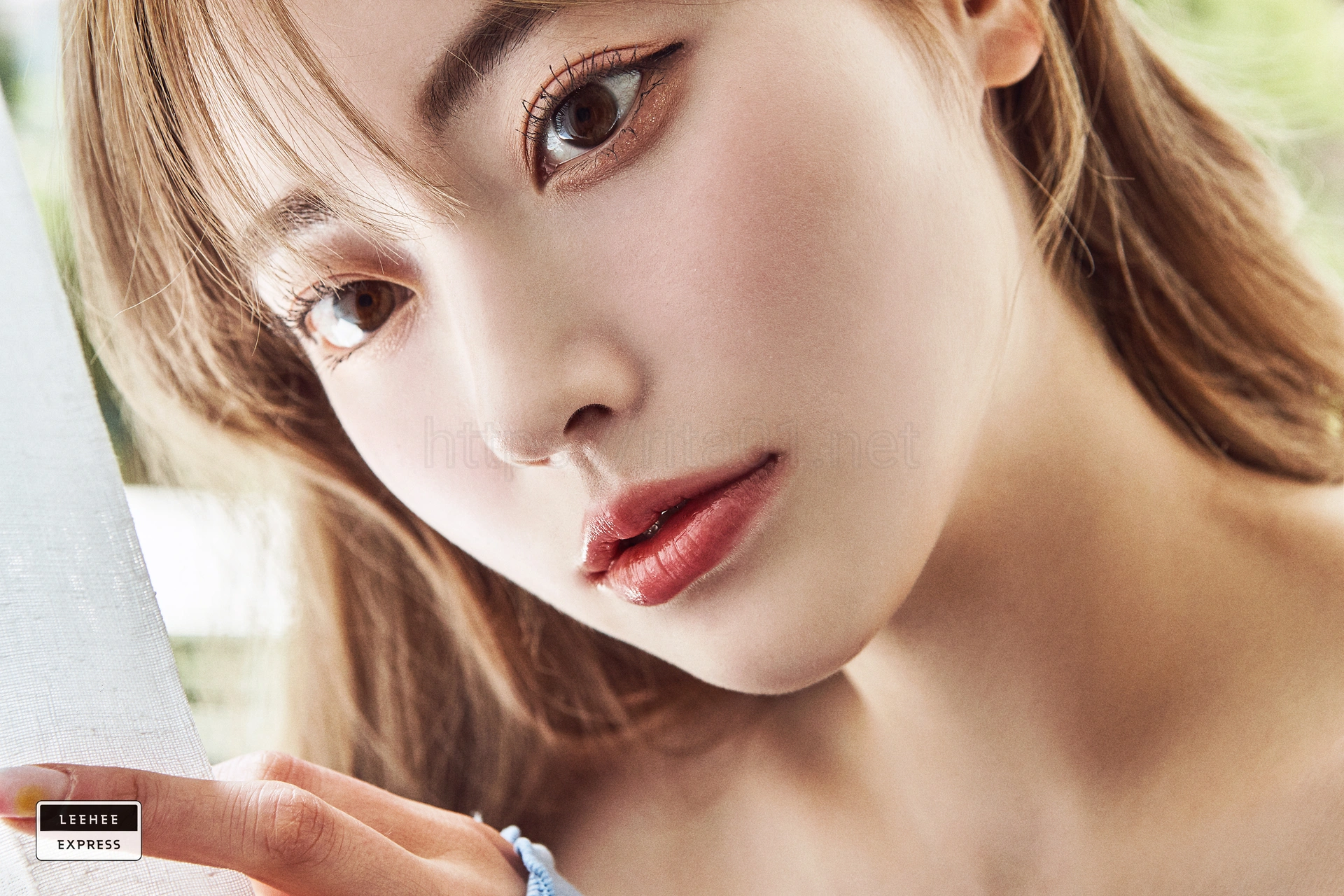 LeeheeExpress – NO.222 LEND-005 - J.A 2